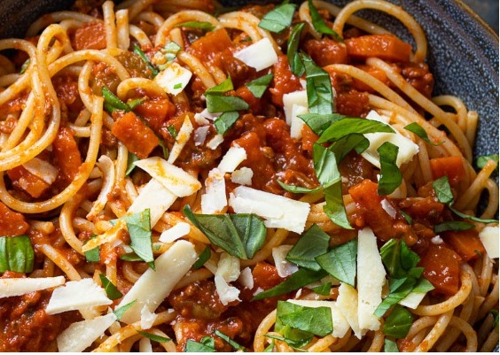 Best Spaghetti Bolognese Recipe | Bolognese sauce Recipe – Foods Trend