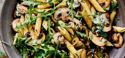 Warm pasta salad with mushrooms