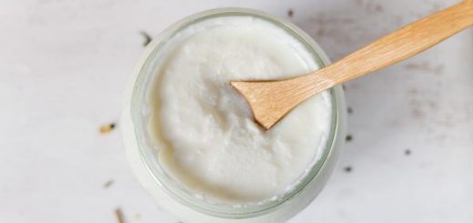 8 Benefits of Yogurt to Renew Your Skin
