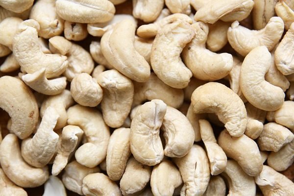 nutritional value of cashews
