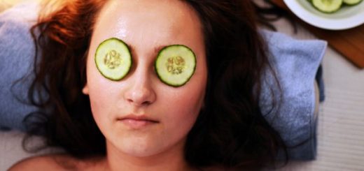 How to Make a Cucumber Mask