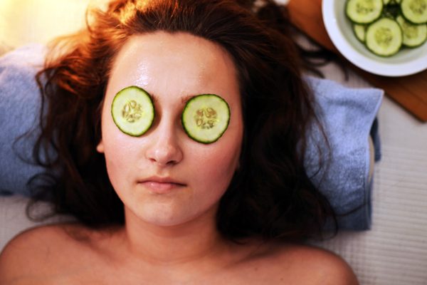 How to Make a Cucumber Mask