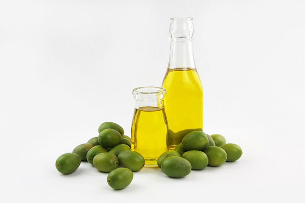 Benefits of Olive Oil for Your Hair