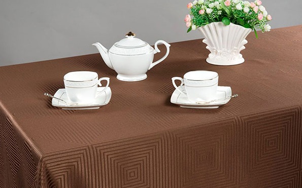 How to choose a tablecloth