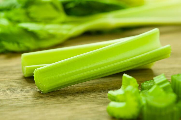 benefits and properties of consuming celery