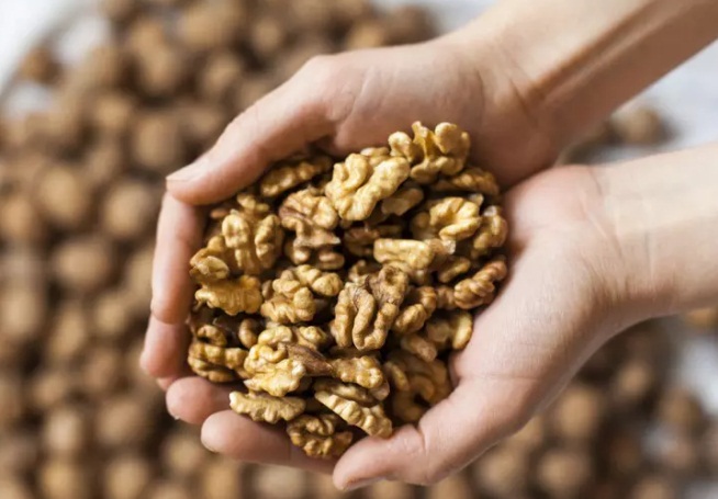 Do walnuts make you gain weight