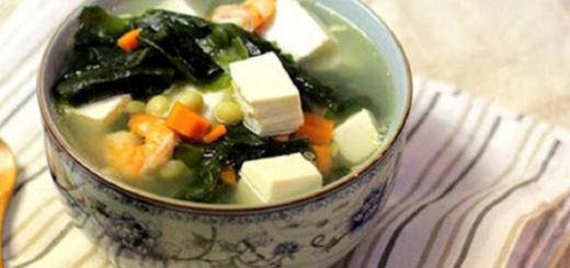How to cook delicious, sweet seaweed soup